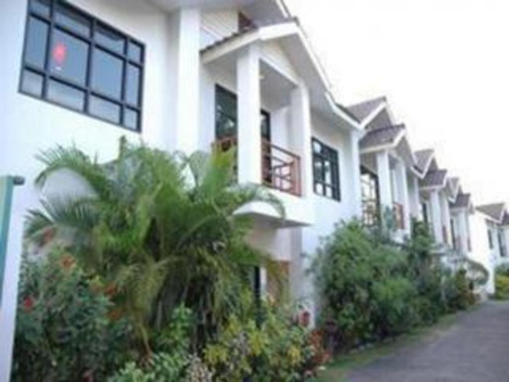 Chayada Garden House And Resort Hotel Nakhon Ratchasima Exterior photo